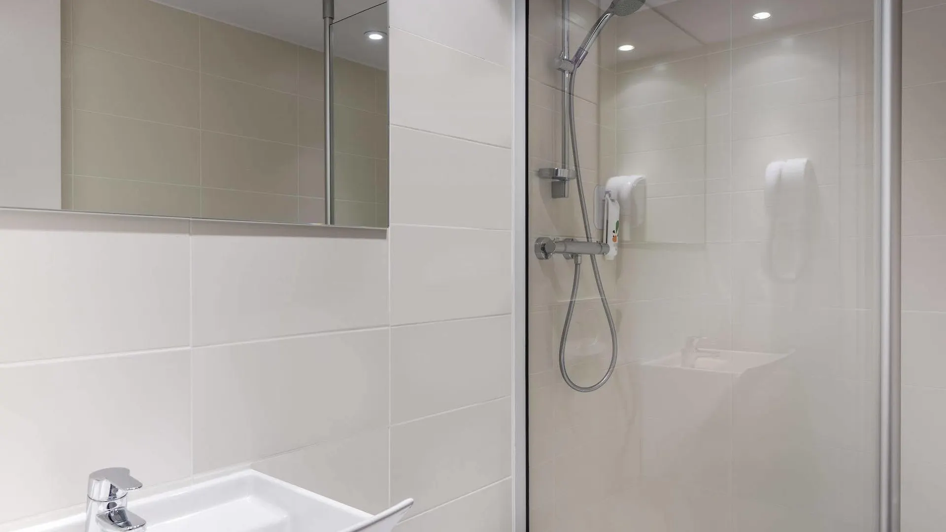 Ibis Styles Paris Eiffel Cambronne Hotel