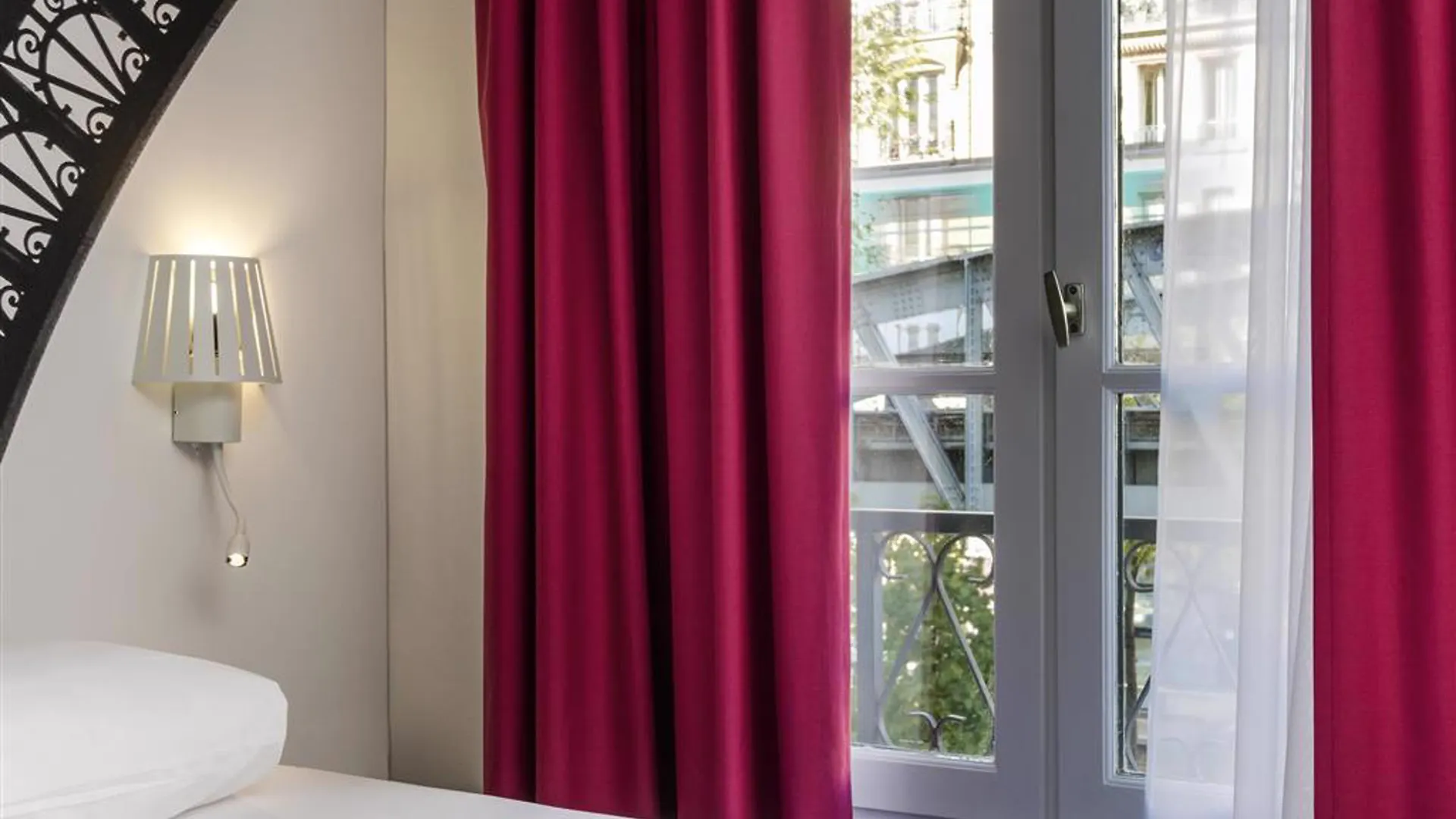 ***  Ibis Styles Paris Eiffel Cambronne Hotel France