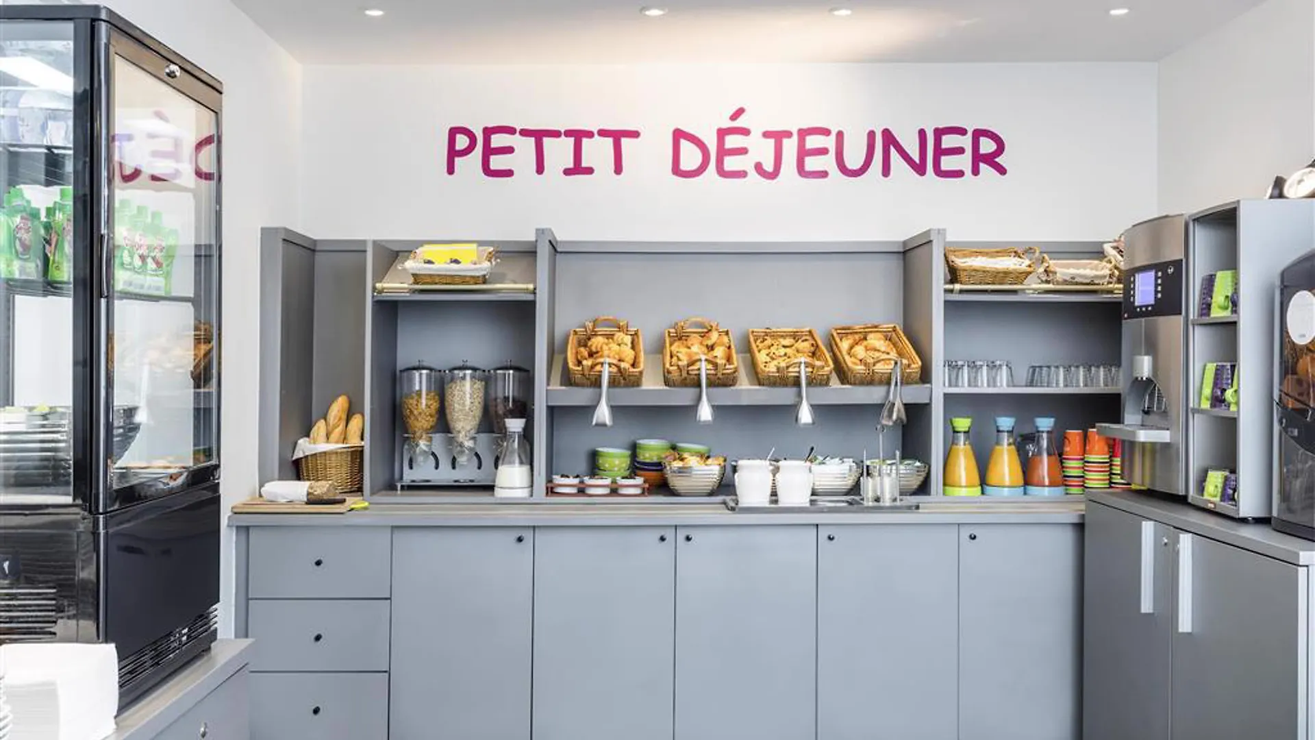 Ibis Styles Paris Eiffel Cambronne Hotel 3*,  France